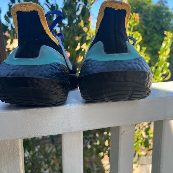 Adidas Black and Blue Athletic Shoes Ultraboost 21 running shoes size 4 Women's - Picture 9 of 12